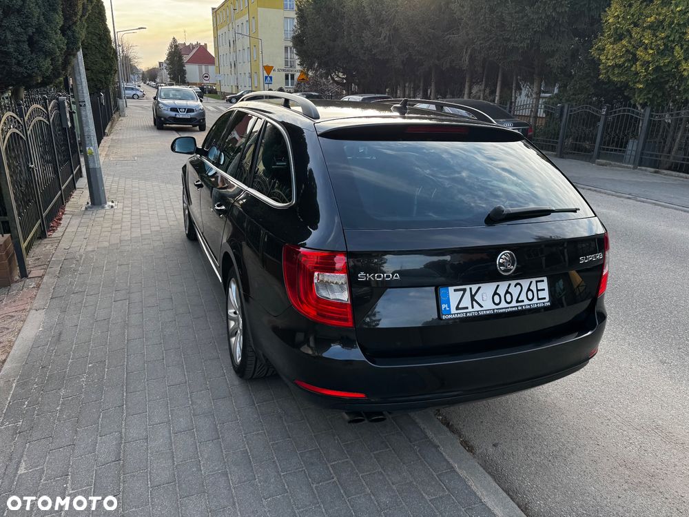 Skoda Superb 2.0 TDI Platinum Outdoor DSG - 12