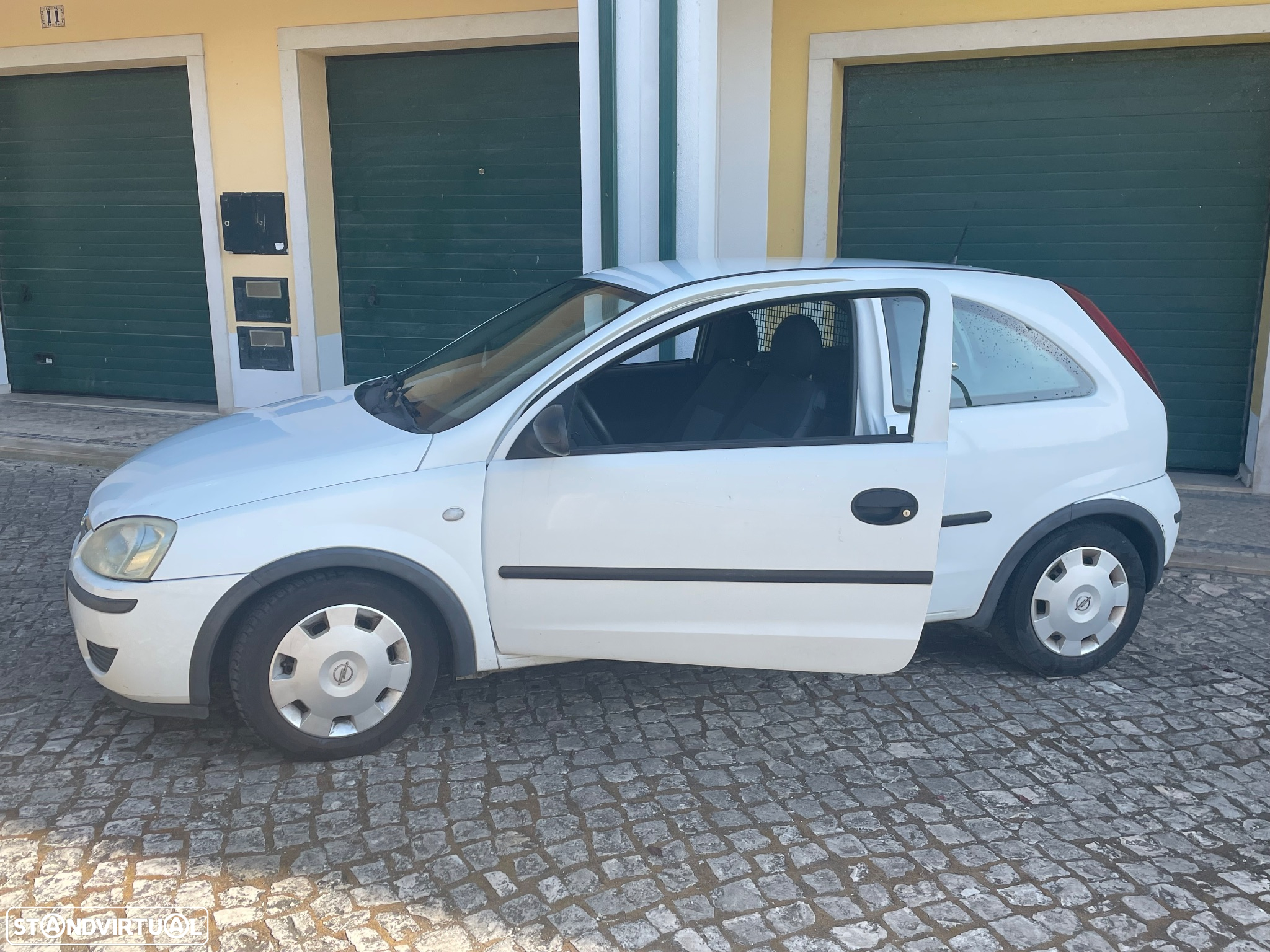 Opel Corsa 1.3 CDTi Cosmo - 3