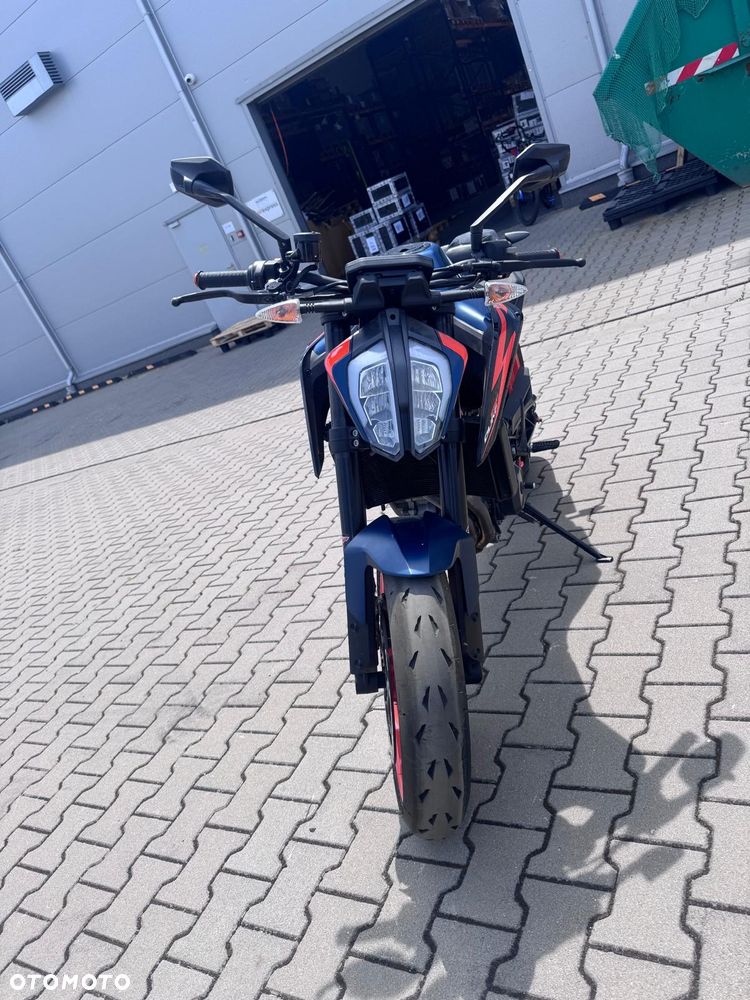 KTM DUKE 890 - 12