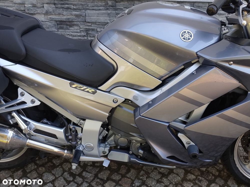 Yamaha FJR - 9