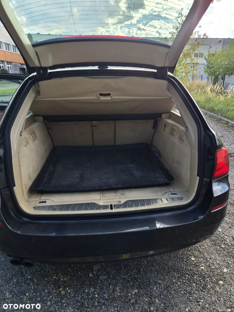 BMW Seria 5 520d - 7