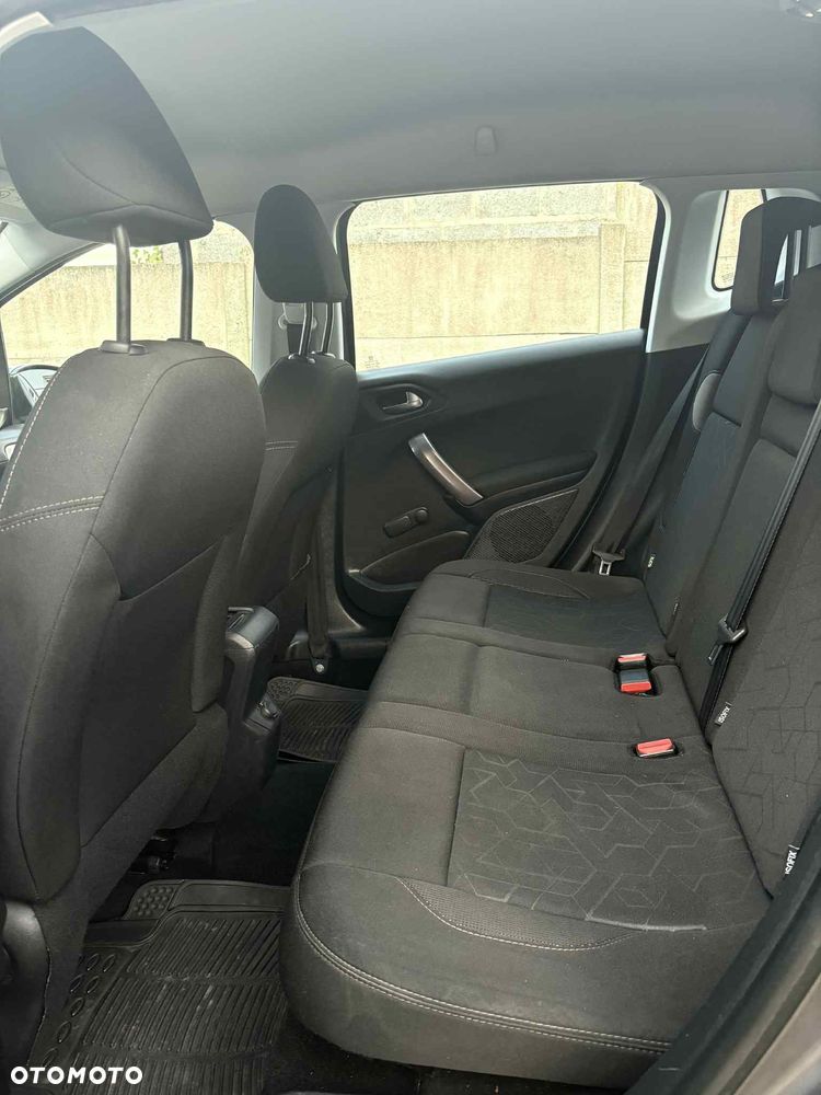 Peugeot 2008 e-HDi FAP 92 STOP & START Active - 6