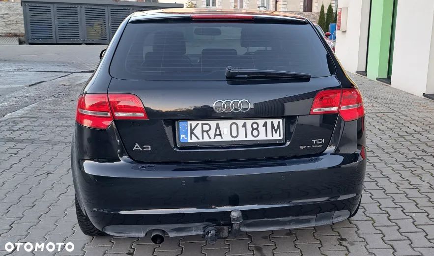 Audi A3 Sportback 1.6 TDI DPF Ambiente - 5