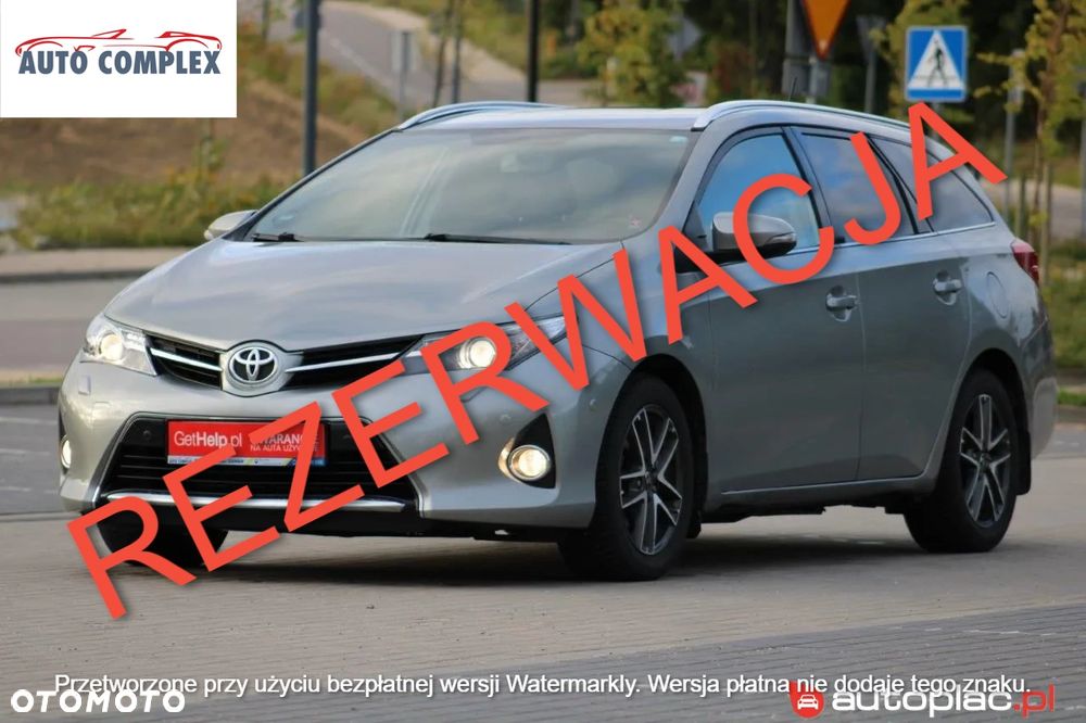 Toyota Auris 1.6 Valvematic Executive - 1