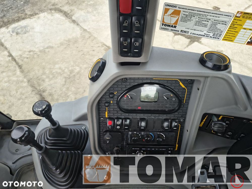 JCB 3CX COMPACT 2016R JOYSTICK - 23