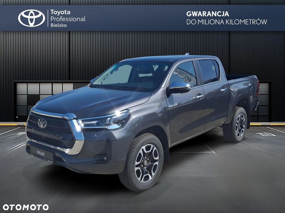 Toyota Hilux - 1