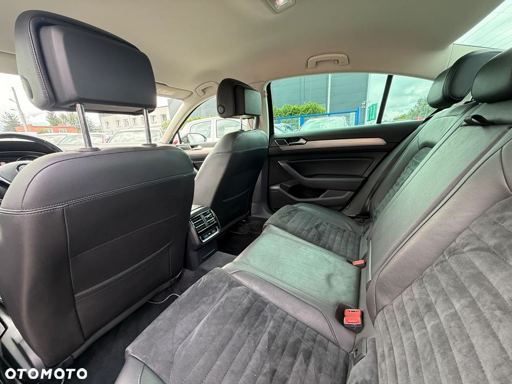 Volkswagen Passat - 7