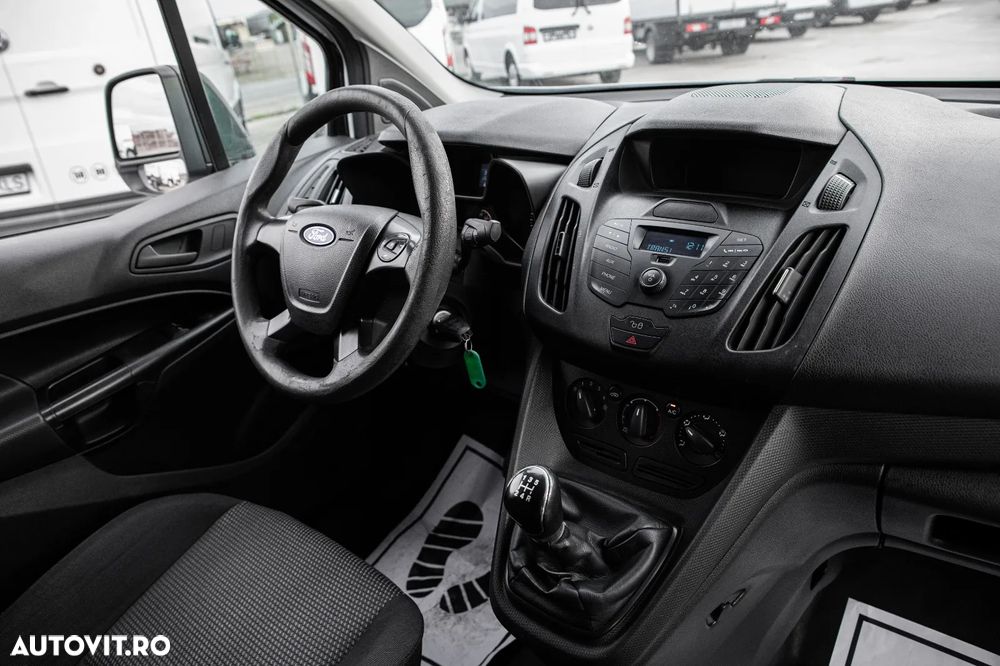 Ford Transit Connect - 13