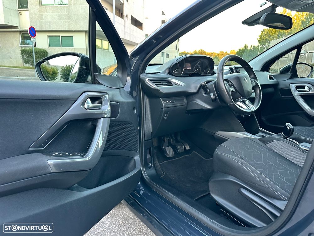Peugeot 2008 1.6 BlueHDi Style - 24