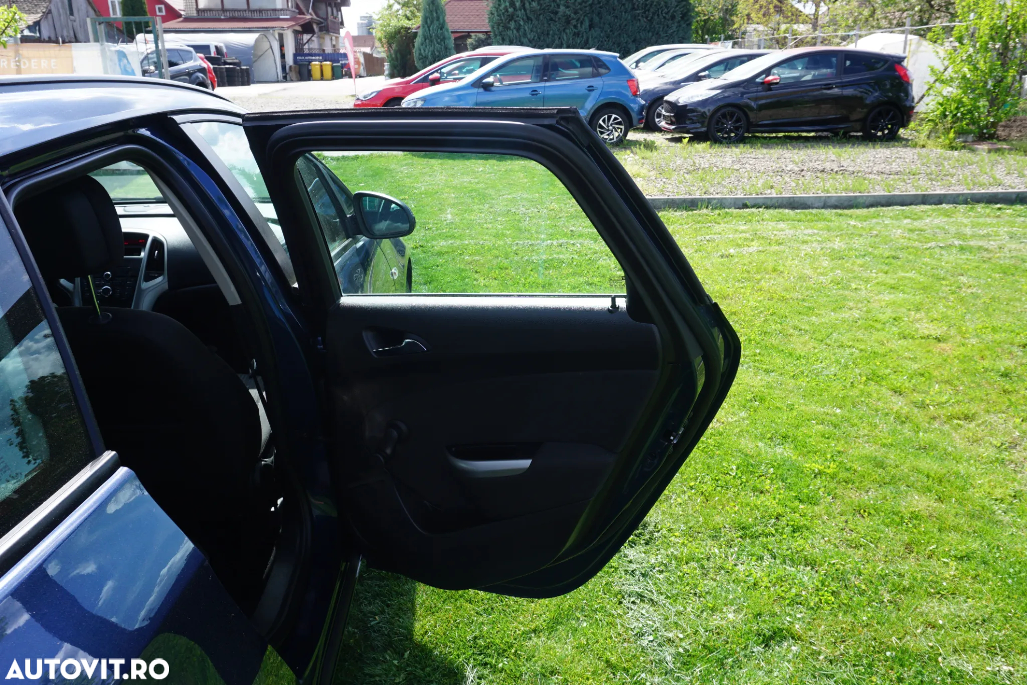 Opel Astra 2.0 CDTI DPF Innovation - 11