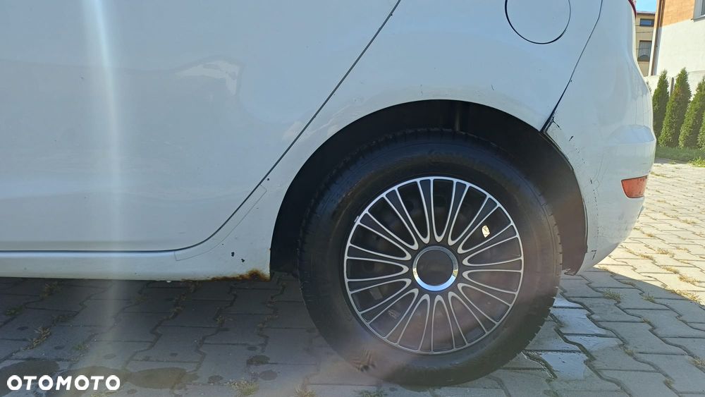 Ford Fiesta - 13