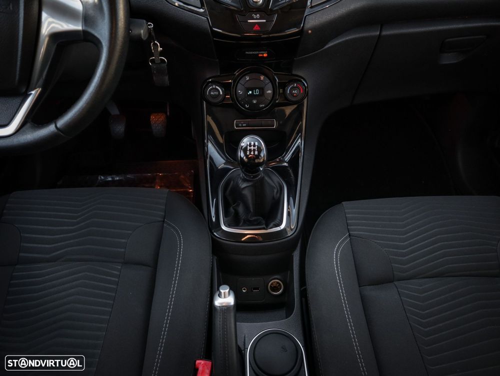 Ford Fiesta 1.0 Ti-VCT Titanium - 25