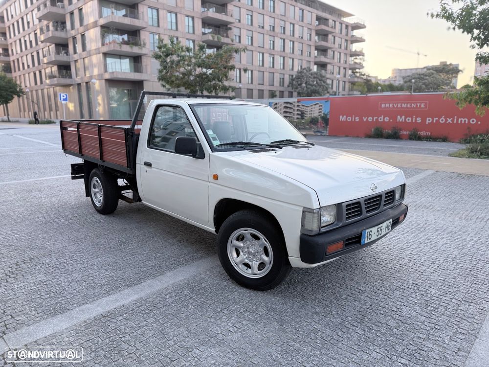 Nissan Pick Up 2.5 D - 5