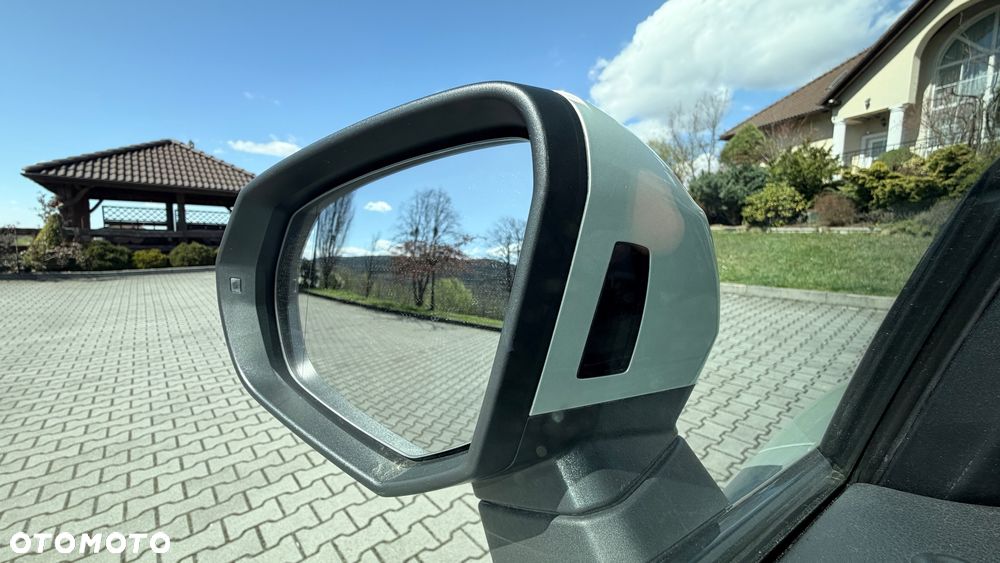 Audi Q3 35 TDI Quattro S line - 23