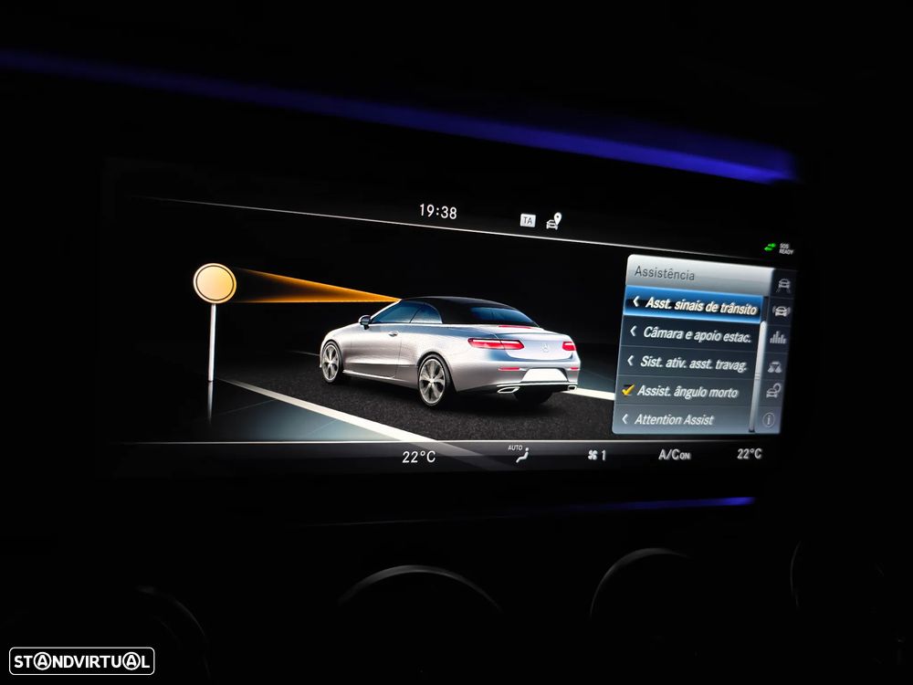 Mercedes-Benz E 220 d Cabrio 9G-Tronic AMG Line - 57