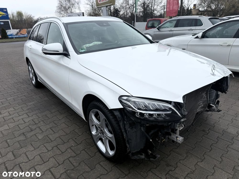 Mercedes-Benz Klasa C 220 d 4Matic 9G-TRONIC Avantgarde - 5