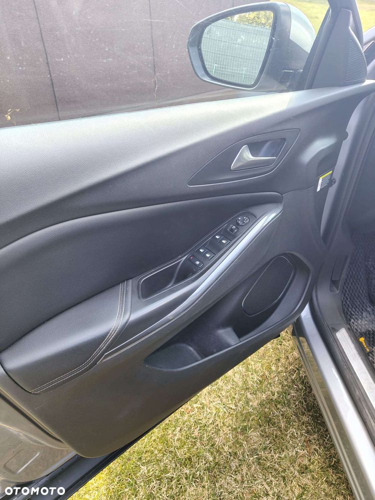 Opel Grandland X 1.6 T Elite S&S - 10