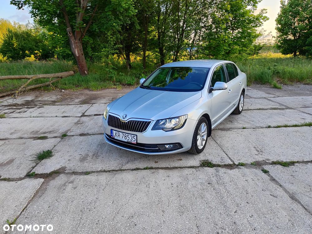 Skoda Superb 2.0 TDI Ambition - 1