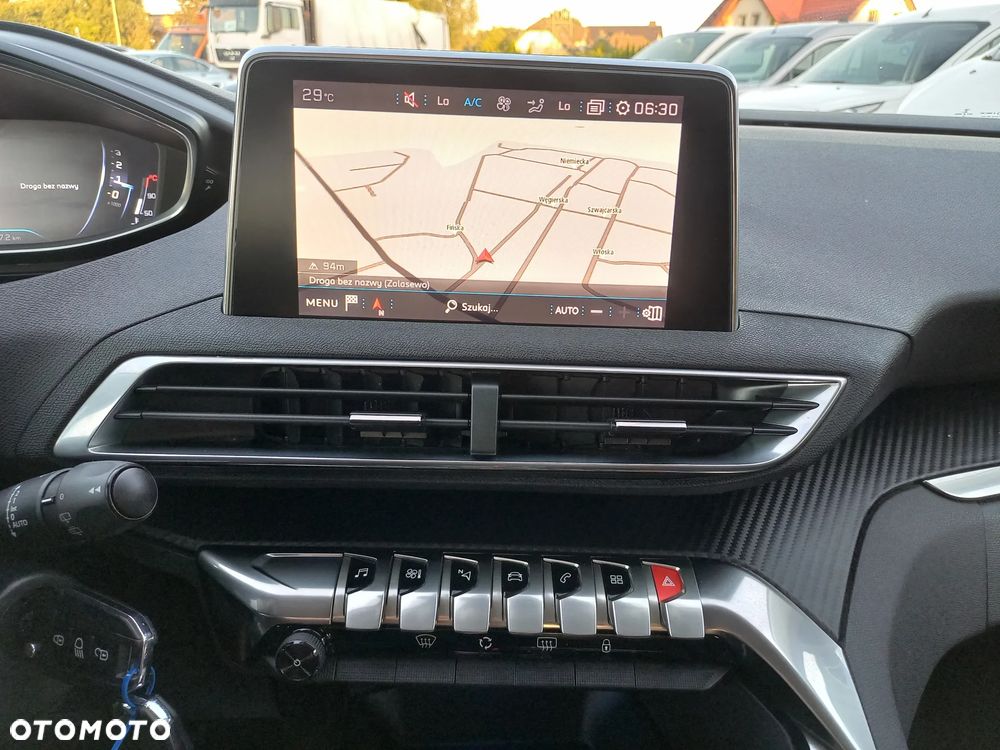 Peugeot 3008 BlueHDi 120 Stop & Start EAT6 Active Business-Paket - 29