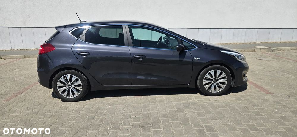 Kia Ceed 1.6 CRDi 136 ISG UEFA EURO 2016 - 2