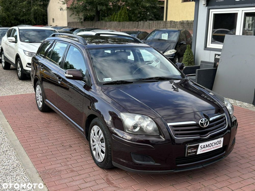 Toyota Avensis - 5