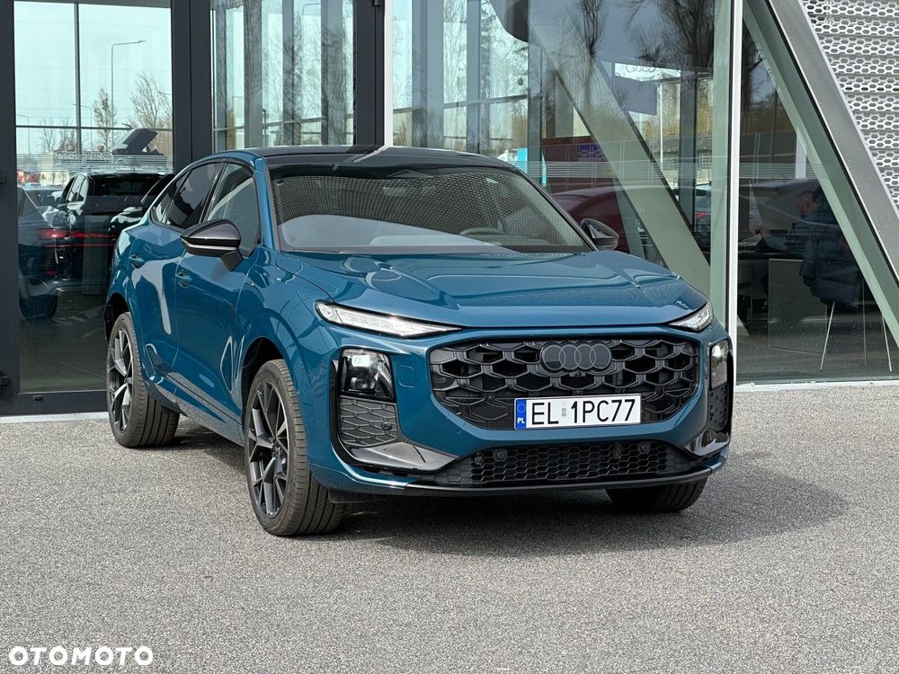 Audi Q3 Sportback - 4