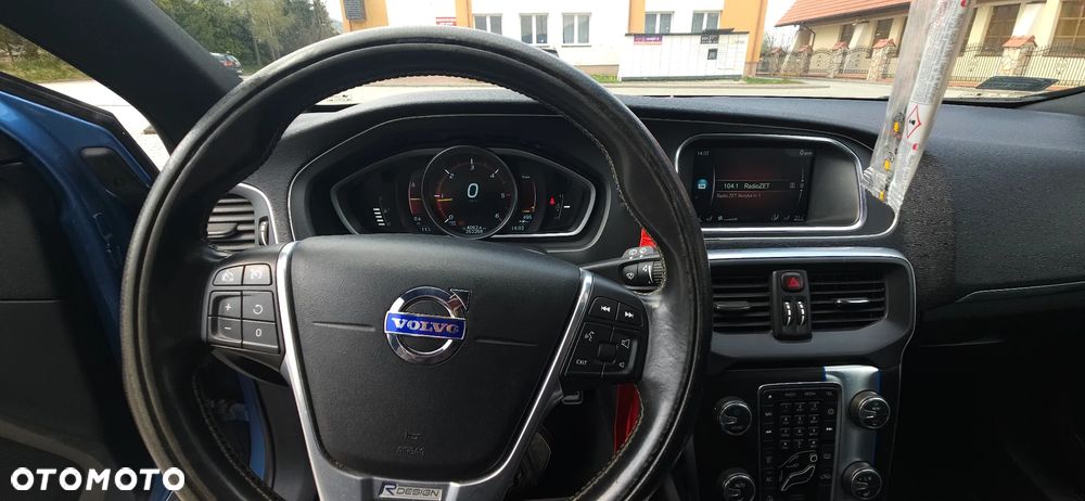 Volvo V40 D2 Drive-E R-Design Momentum - 12