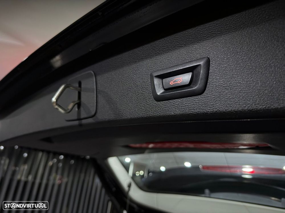 BMW X1 16 d sDrive Auto - 37