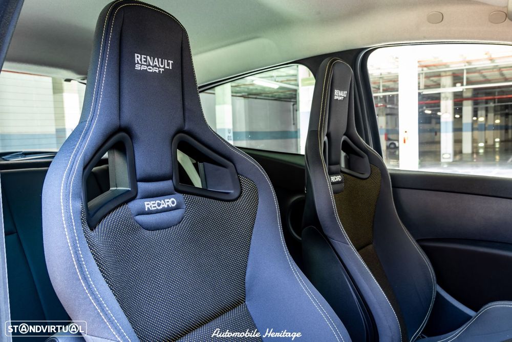 Renault Clio 2.0 16V RS - 23