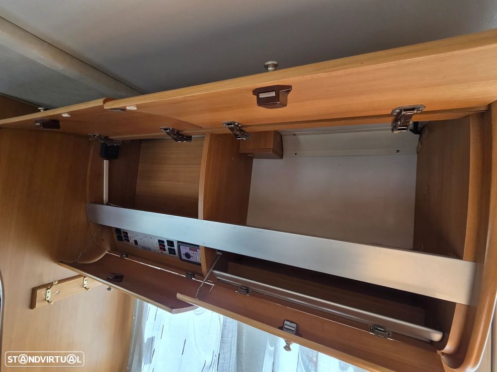 Mobilvetta Icaro P6 frigorífico grande + Forno - 15