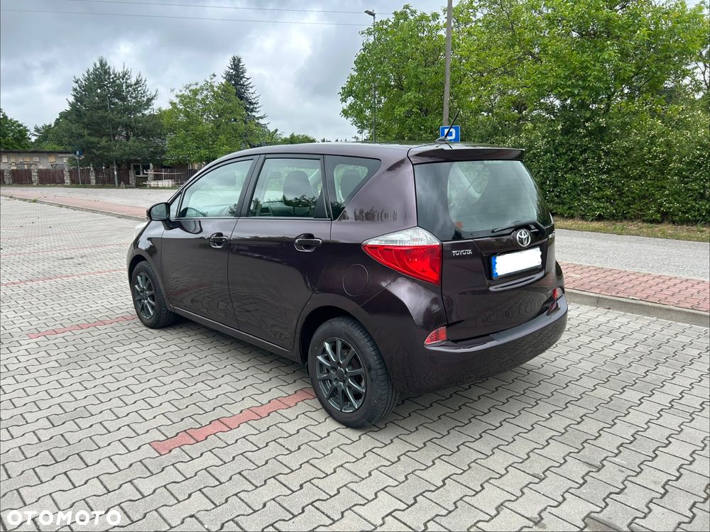 Toyota Verso S 1.33 VVT-i - 5