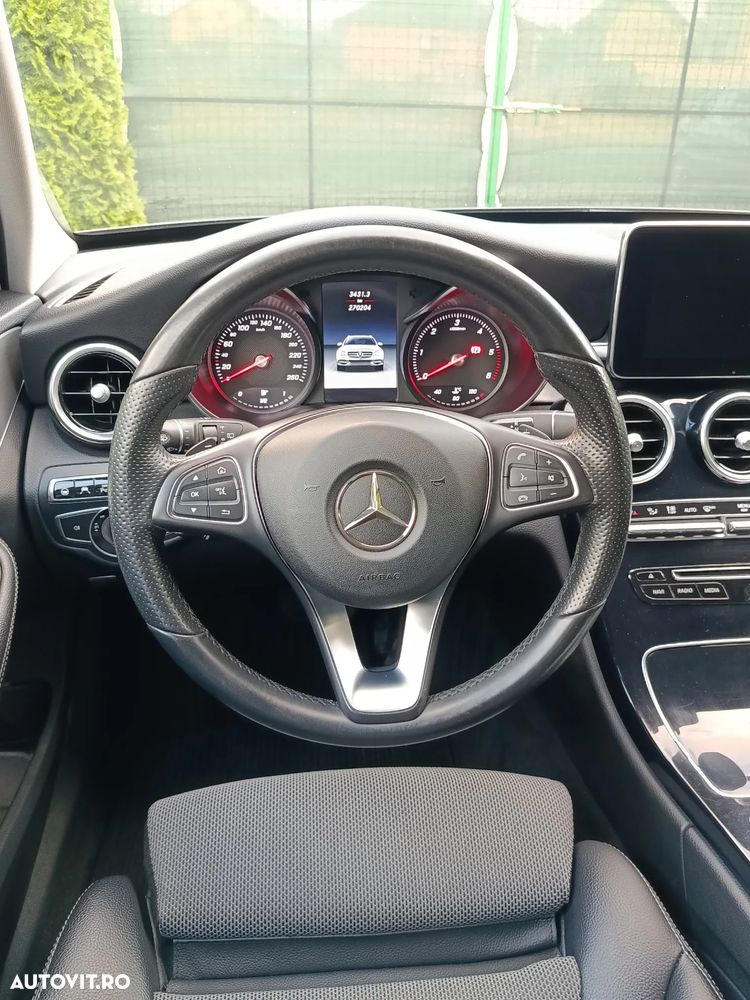 Mercedes-Benz C - 23