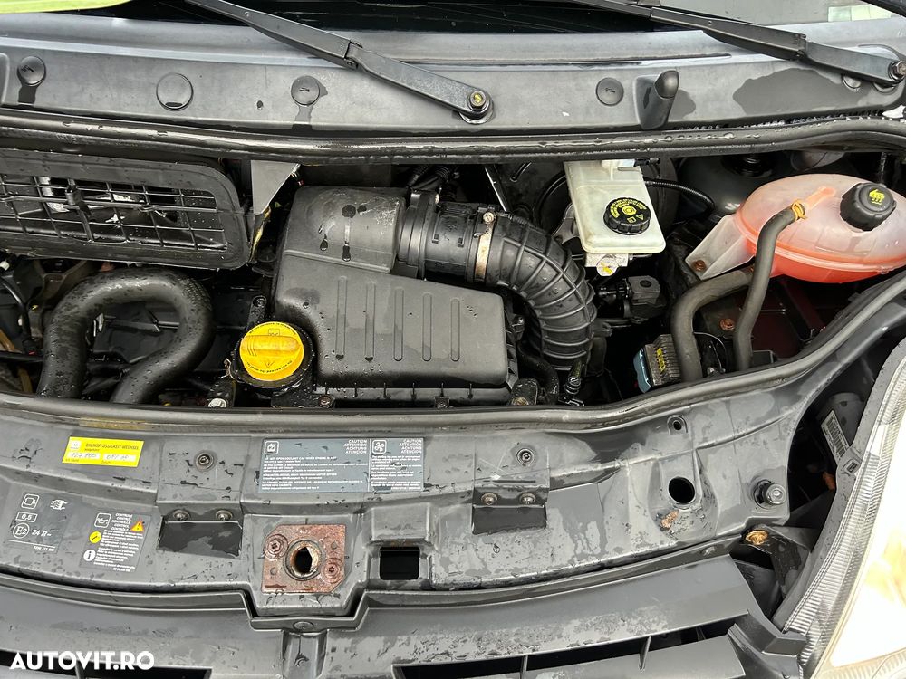 Renault Trafic 2.0 dCi 115 Combi L1H1 - 18