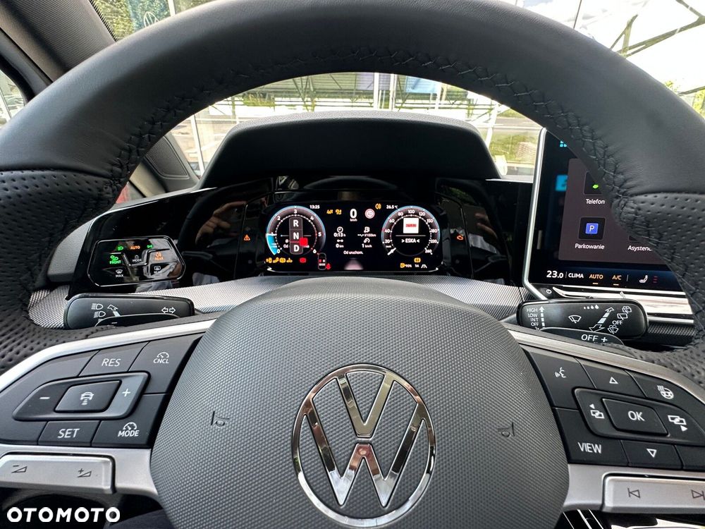 Volkswagen Golf Variant 2.0 TDI R-Line Plus DSG - 17
