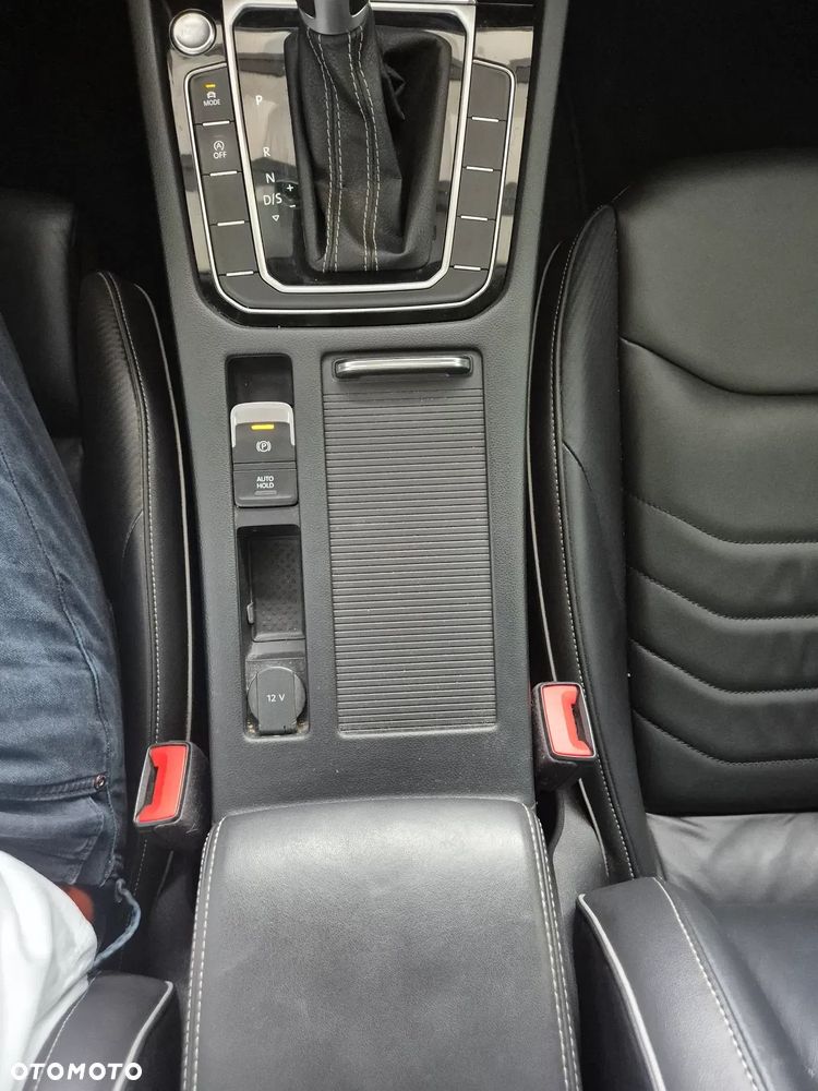 Volkswagen Arteon 2.0 TSI 4Motion R-Line DSG - 26