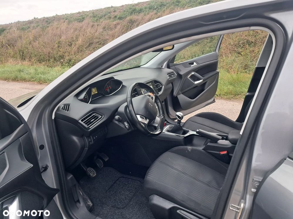 Peugeot 308 BlueHDi FAP 120 Stop&Start Active - 11