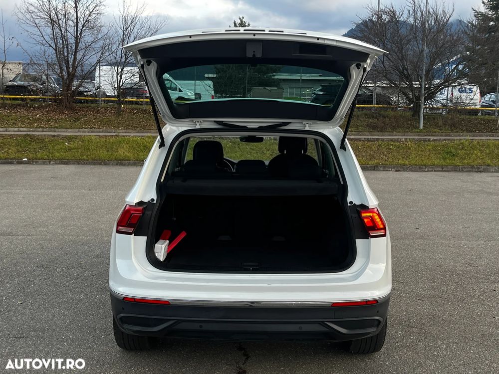 Volkswagen Tiguan - 27