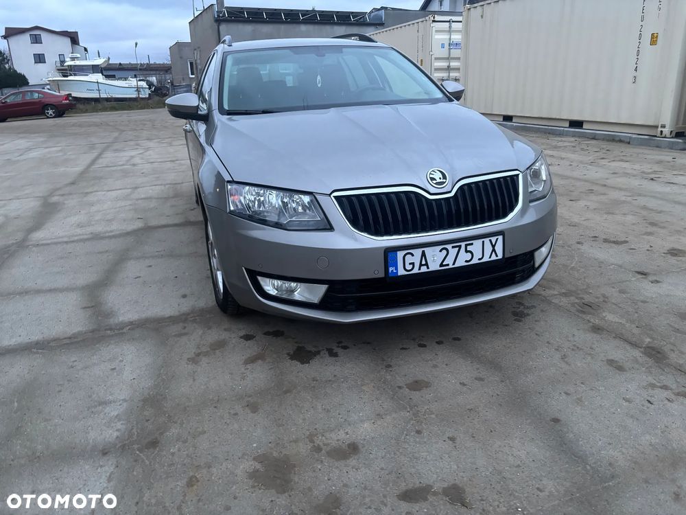 Skoda Octavia 2.0 TDI Edition DSG - 2