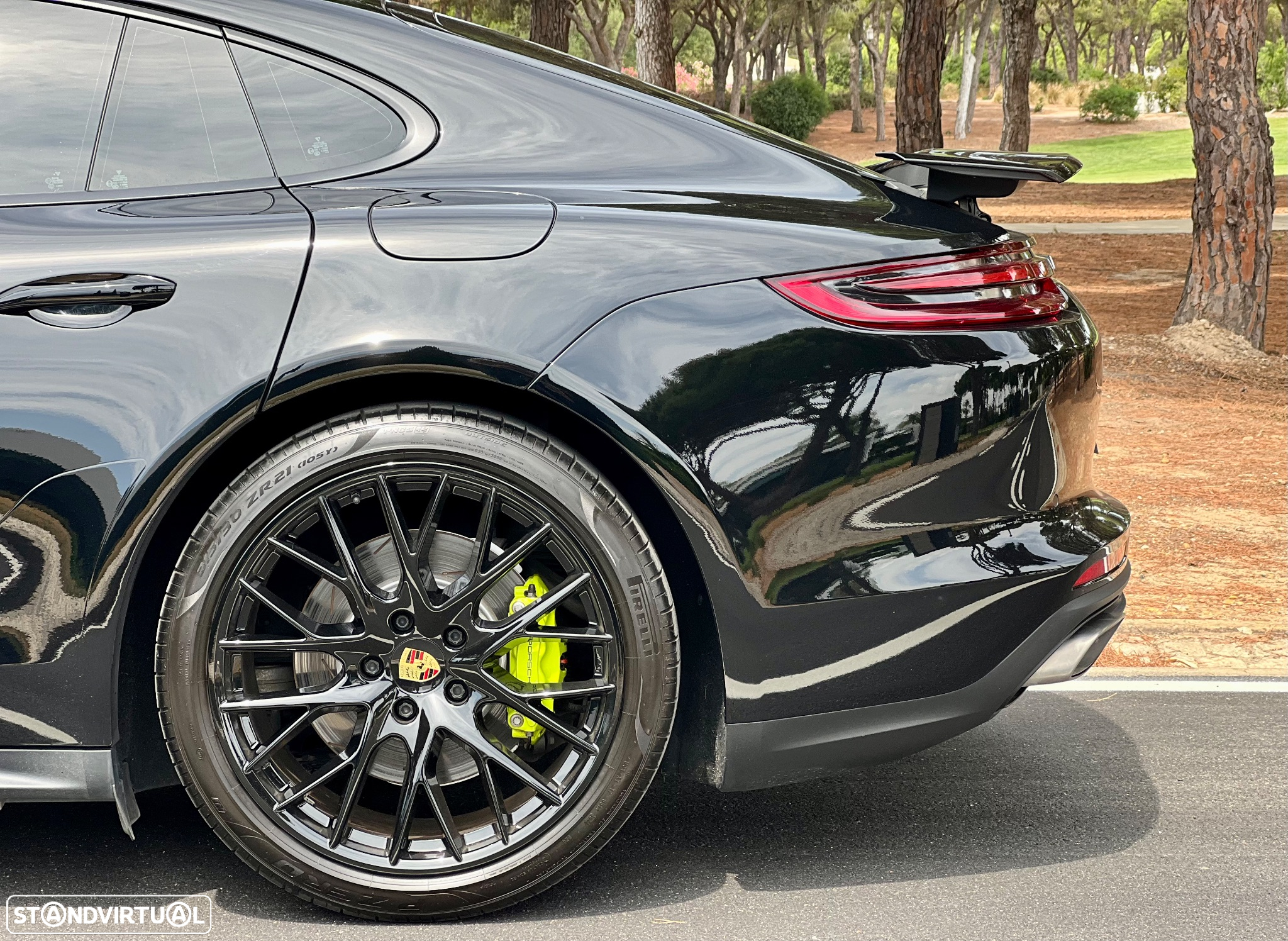 Porsche Panamera 4 E-Hybrid - 28