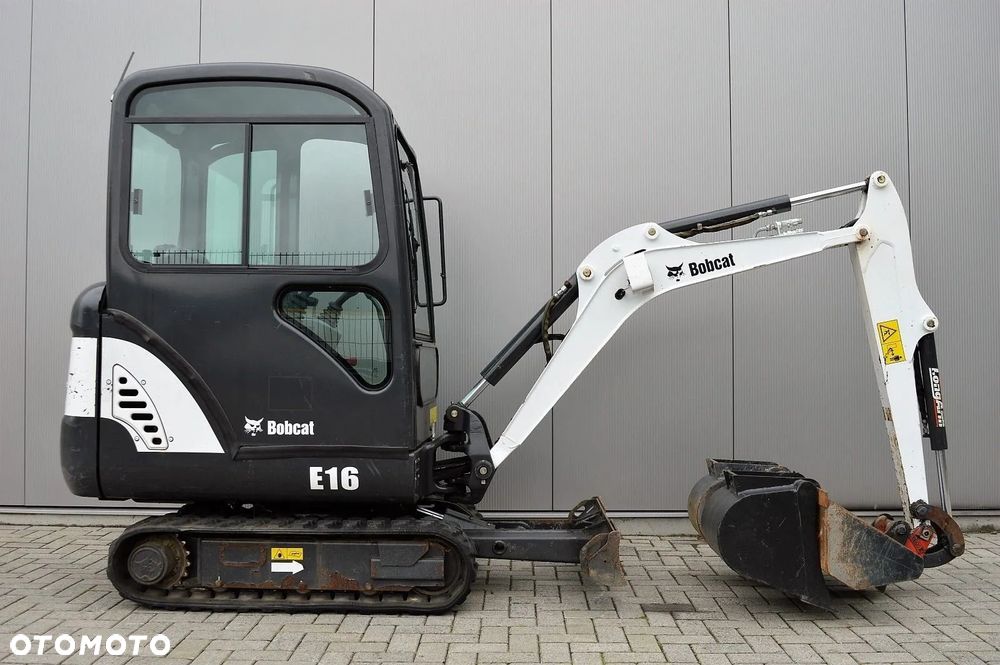 Bobcat E16 - 8