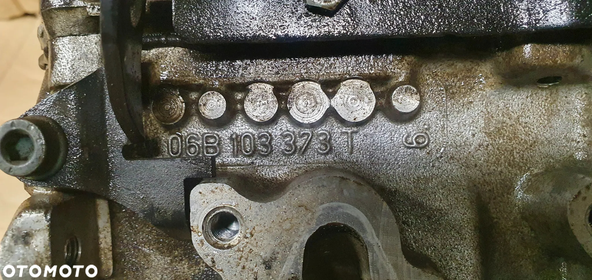 Głowica silnika kompletna wałek Audi A4 B6 1.6 06B103373T - 7