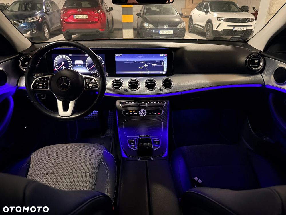 Mercedes-Benz Klasa E 220 d 4-Matic Avantgarde - 23