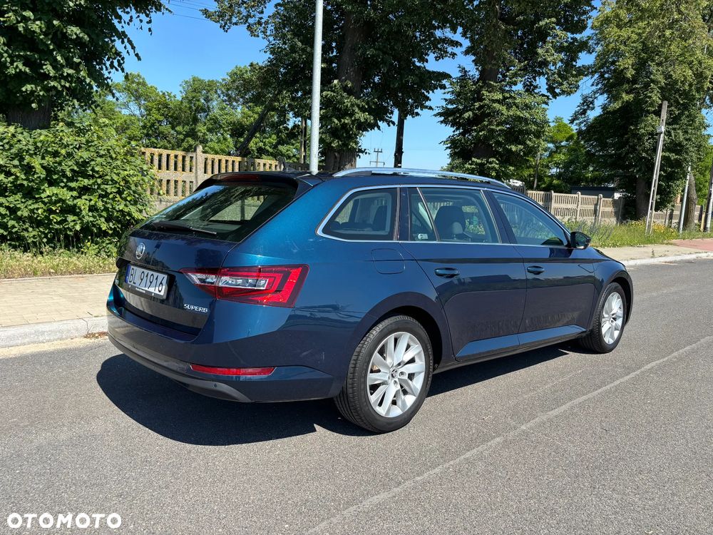 Skoda Superb 2.0 TDI Ambition - 19