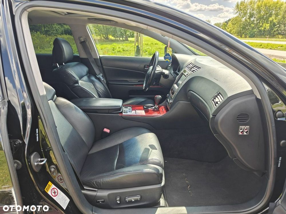 Lexus GS - 15