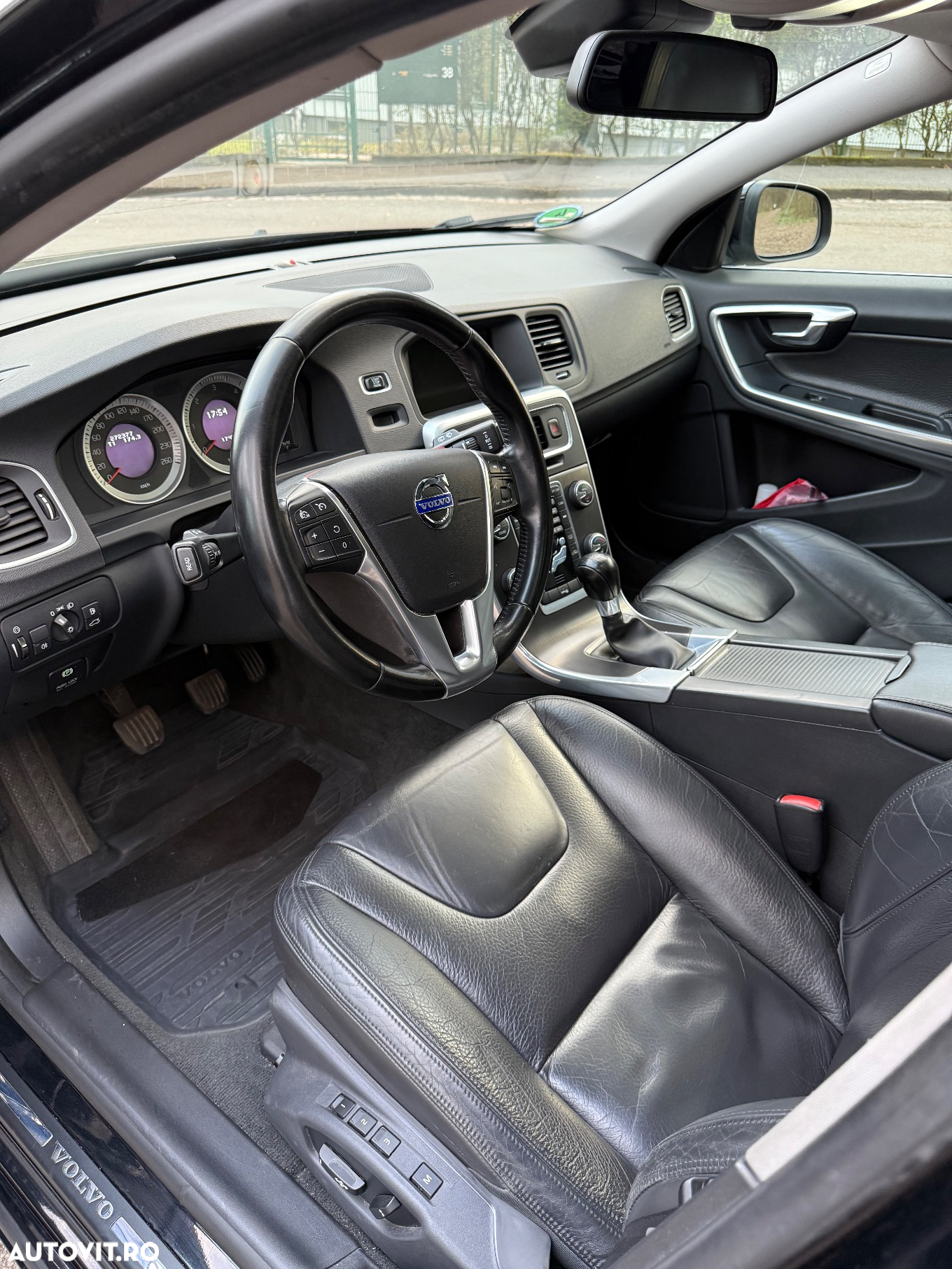 Volvo V60 D5 Start-Stop Summum - 3