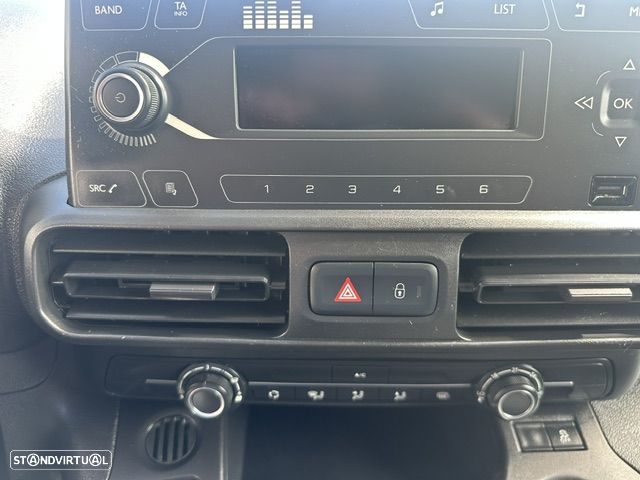 Citroën BERLINGO 3 LUGARES - 10
