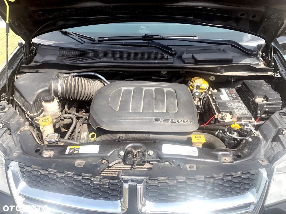 Dodge Grand Caravan - 29