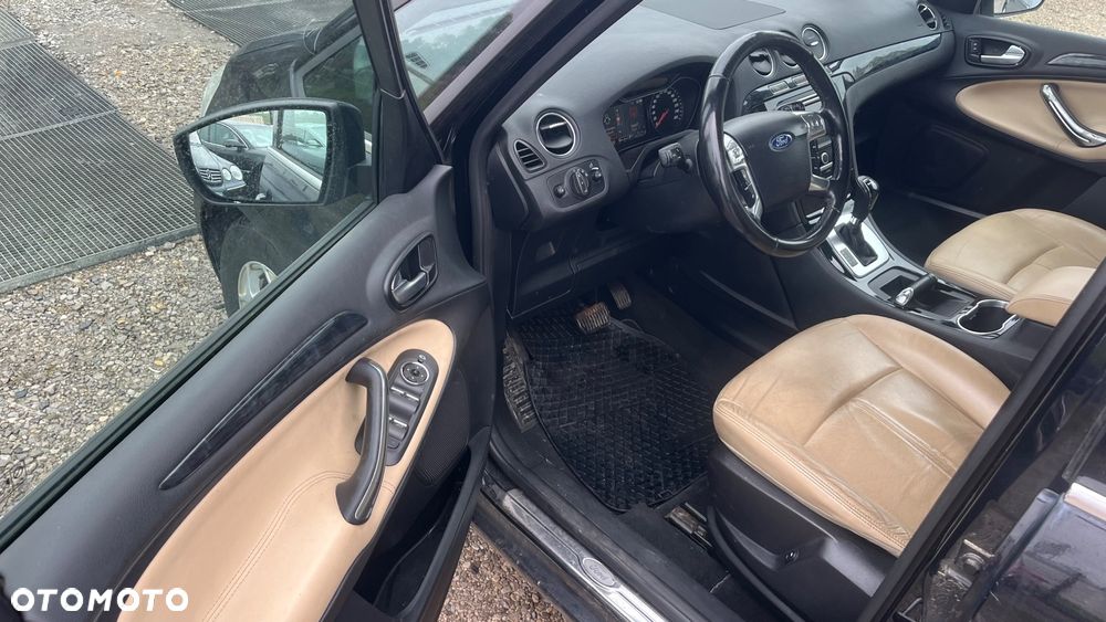 Ford Galaxy - 17