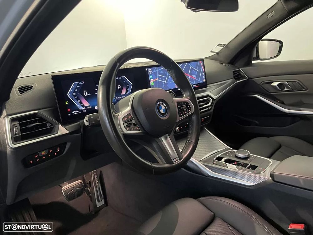 BMW 320 e Pack Desportivo M Auto - 11