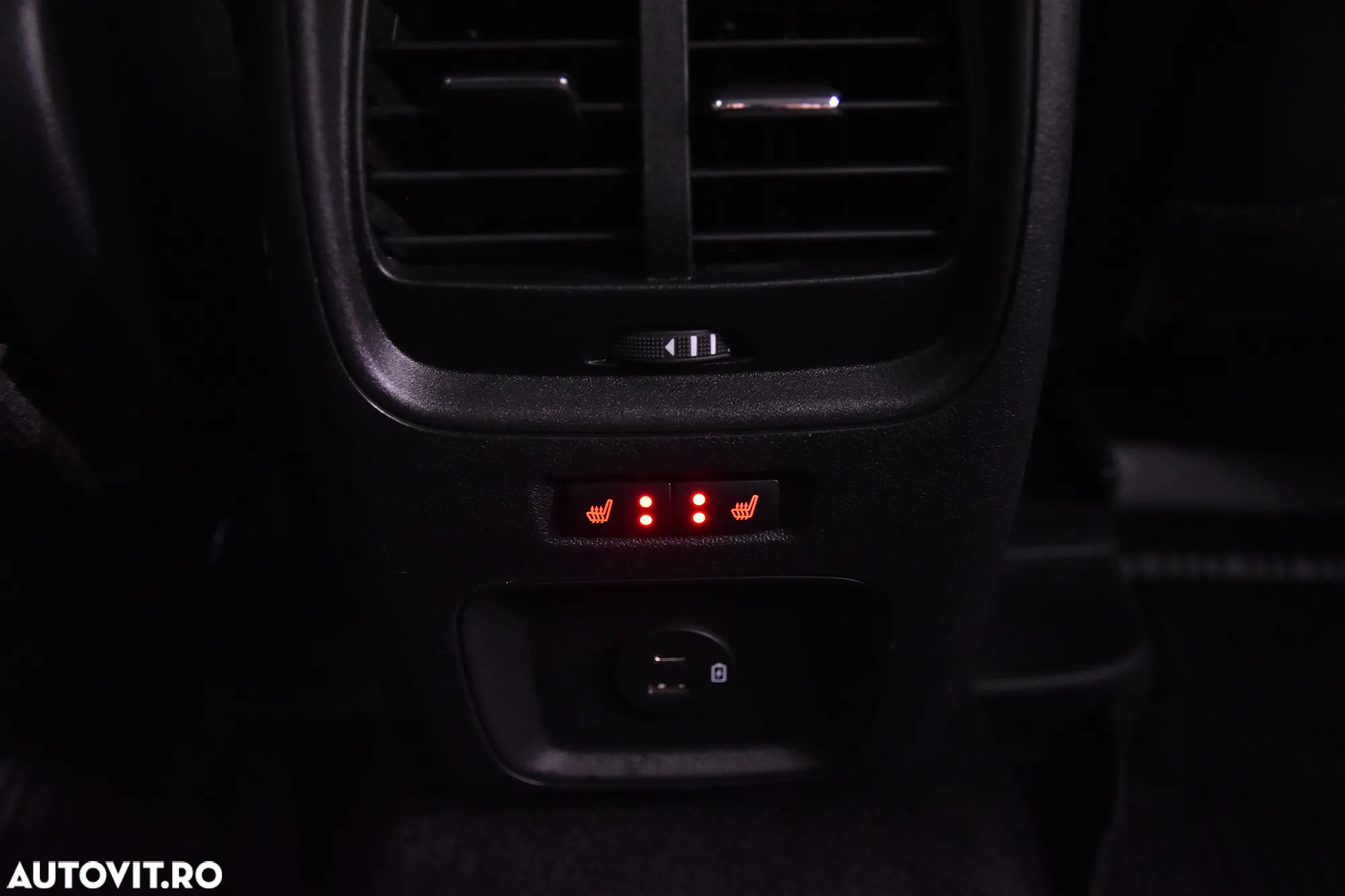 Ford Kuga - 21